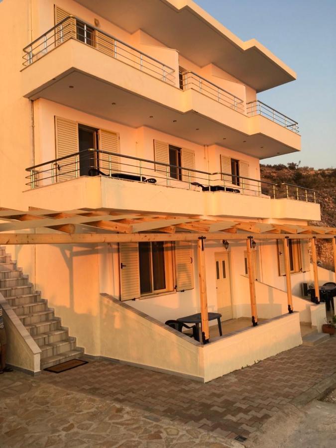 Bluemoon Suites Саранда Экстерьер фото