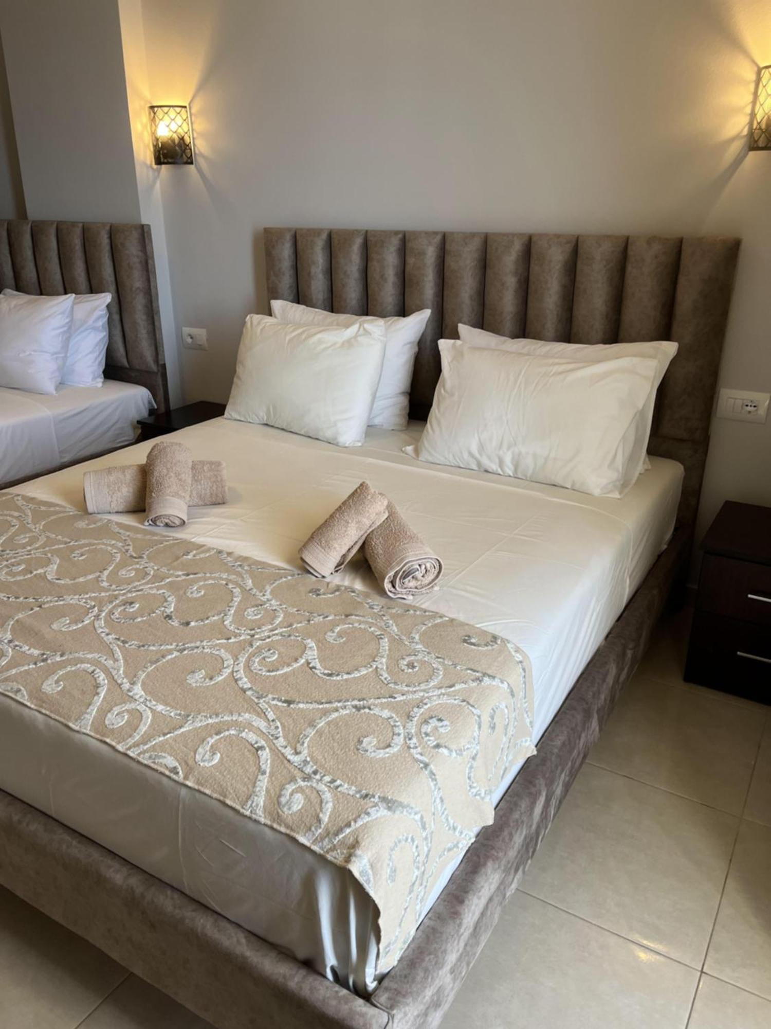 Bluemoon Suites Саранда Экстерьер фото