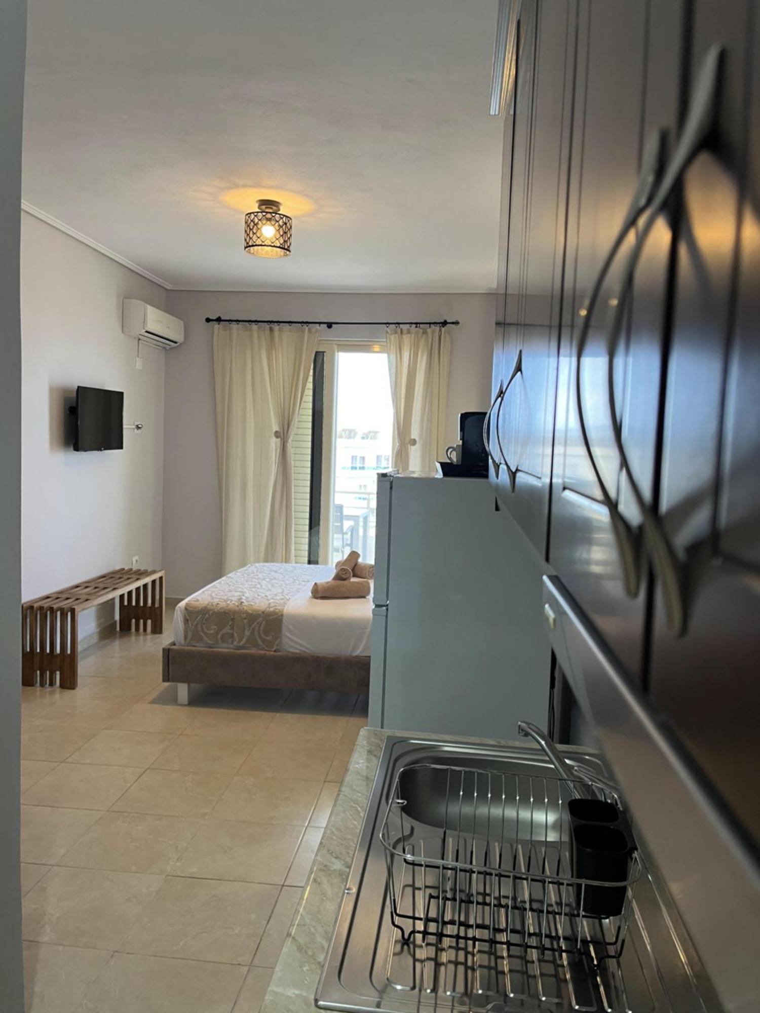 Bluemoon Suites Саранда Экстерьер фото