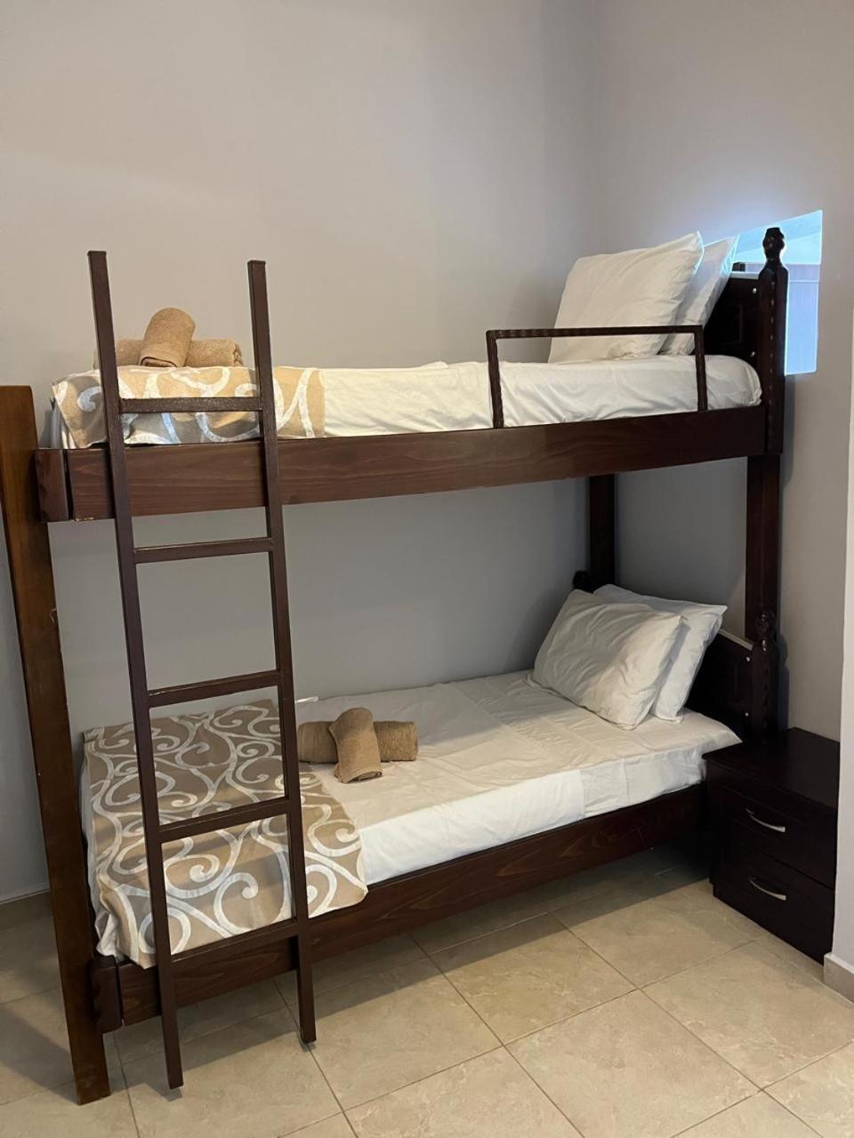 Bluemoon Suites Саранда Экстерьер фото